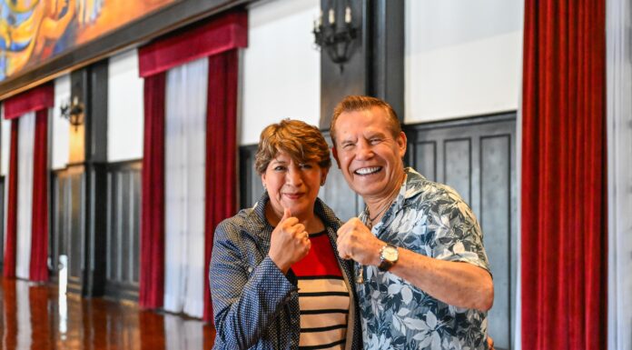 ÉXITO TOTAL EN CLASE NACIONAL DE BOXEO EN EL EDOMÉX; RECIBE GOBERNADORA DELFINA GÓMEZ AL CAMPEÓN DE BOXEO JULIO CÉSAR CHÁVEZ EN LA CASA DEL PUEBLO