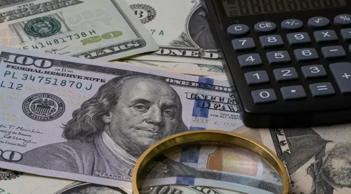 OPCIONES: SALIR DEL NEOLIBERALISMO O QUEDARSE ESTANCADO EN LA COLA