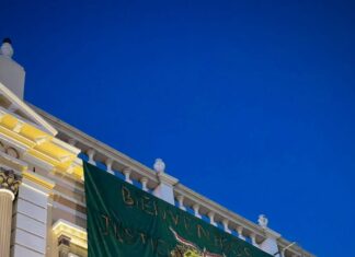 Estudiantes toman Rectoría de la UAEMéx y la renombran “La Casa del Estudiante” en protesta contra proceso electoral universitario