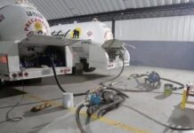 Desmantelan red de huachicol en el Edoméx: 32 detenidos, millones en efectivo y armas aseguradas