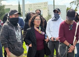 Rectora de la UAEMéx, Martha Patricia Zarza, sostiene primer diálogo con estudiantes de la Escuela de Artes Escénicas