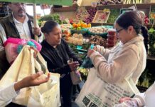 GEM intercambia más de 3 mil bolsas de tela en Ecatepec para combatir el uso de plásticos desechables