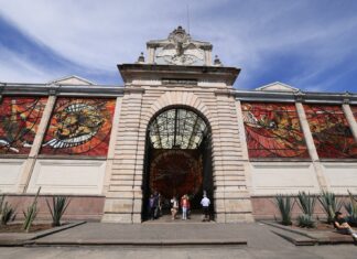 El Cosmovitral de Toluca celebra 45 años como ícono de luz, arte y naturaleza