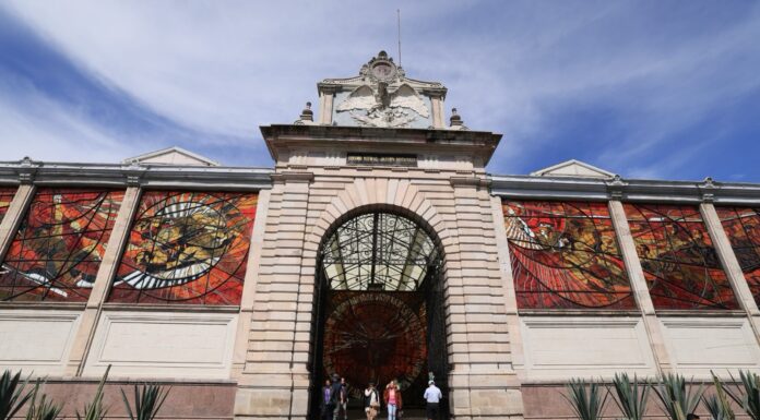 El Cosmovitral de Toluca celebra 45 años como ícono de luz, arte y naturaleza