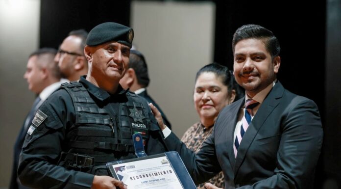 Reconoce Adolfo Cerqueda a policías de Nezahualcóyotl por desempeño ejemplar; llama a redoblar esfuerzos por la paz y seguridad