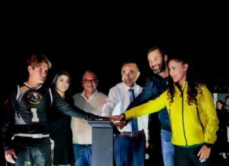 MIRA GOBERNANTE VISIONARIO POR EL FUTURO DE LA JUVENTUD METEPEQUENSE