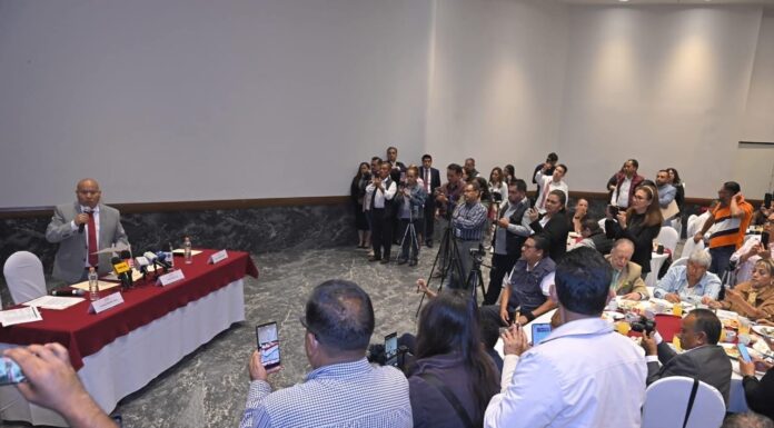 Investigan a 187 exservidores públicos de Tlalnepantla por presunta corrupción; alcalde promete cero impunidad