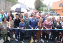 Vecinos de Metepec celebran reencarpetado de calle Morelos; obra beneficia a casi 20 mil personas