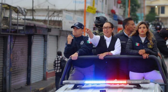 Operativo “Rastrillo Social” retira obstáculos de la vía pública en Granjas Valle de Guadalupe