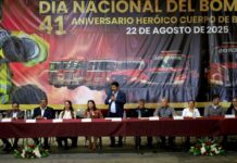 Bomberos de Texcoco celebran 41 años de servicio y reciben reconocimiento del gobierno municipal