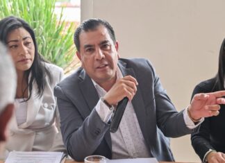 Diputado Javier Cruz encabeza reunión con encabeza reunión con alcaldes del Sur