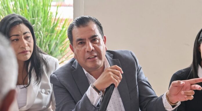 Diputado Javier Cruz encabeza reunión con encabeza reunión con alcaldes del Sur