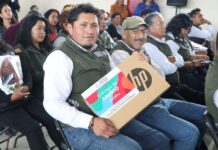 Entrega Ayuntamiento de Lerma apoyos para fiestas patrias y equipo de cómputo a autoridades auxiliares