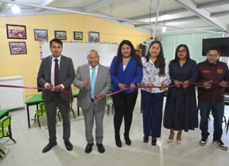 Entregan equipos de cómputo a kínder Juan Dewey en Tlalnepantla