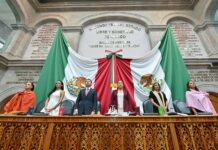 Congreso Edoméx guarda un minuto de silencio por víctimas del accidente en Atlacomulco