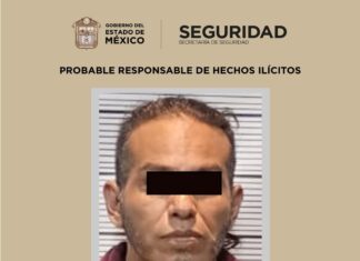 Detienen en Naucalpan a probable narcomenudista; aseguraron 426 dosis de droga y vehículo con placas alteradas