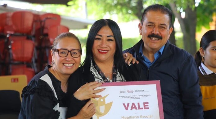 Inicia entrega de mobiliario escolar en Ecatepec; más de 40 mil estudiantes serán beneficiados