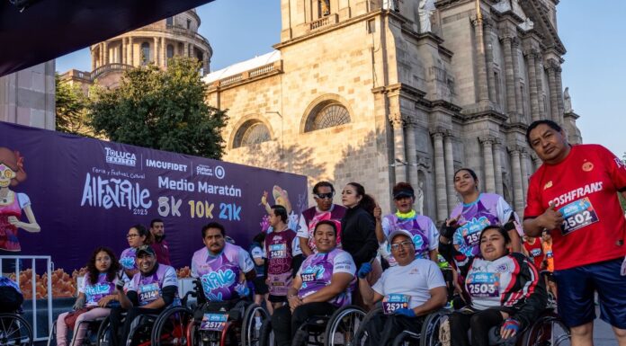 Más de 3 mil corredores llenan de vida el corazón de Toluca en el Medio Maratón Alfeñique 2025