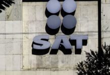 Empleados del SAT convocan protesta pacífica por retraso en aumento salarial 2025