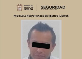 Aseguran automóvil ligado a robos y homicidio en Ecatepec; hallan seis bolsas con presunta droga