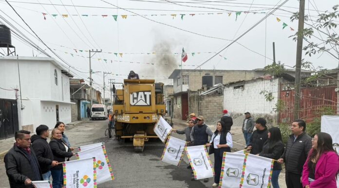 Arranca la rehabilitación de la calle 5 de Mayo; Ale Castro fortalece su liderazgo en San Antonio La Isla
