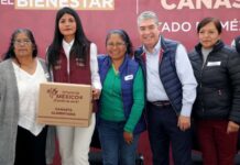 Gobierno de Delfina Gómez entrega 5 mil canastas alimentarias a mujeres de 50 a 64 años en Otzolotepec