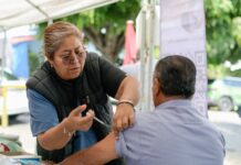 DIF Atizapán refuerza vacunación gratuita durante la temporada decembrina