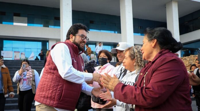 Naucalpan ofrece espacios gratuitos de recreación con pistas de hielo para las familias