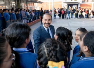 Pedro Rodríguez continúa la entrega de aulas digitales para fortalecer la educación en Atizapán de Zaragoza