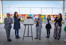 Comunidad de Prepa 5 de la UAEMéx inaugura el mural “Colmena de Fuego”