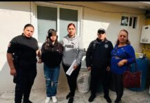 Adolescente apoya a menor extraviada y autoridades logran reintegrarla con su familia en Tlalnepantla