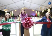 Juanita Carrillo encabeza posada navideña e inaugura pista de hielo en Cuautitlán
