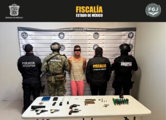 Asegura Fiscalía del Edoméx inmueble con armas y presuntos narcóticos en Atizapán de Zaragoza