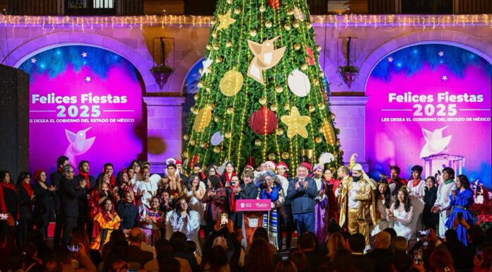 Encabeza Delfina Gómez el encendido del Árbol de Navidad en Palacio de Gobierno; destaca Horacio Duarte ambiente de unidad y servicio