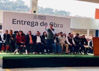 Entrega Miguel Ángel Ramírez obras deportivas y educativas en Santiago Analco, Lerma