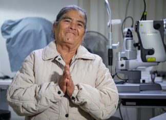 Gobierno del Estado de México acerca servicios de salud visual a sectores vulnerables