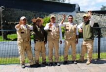 Llegan camionetas clásicas a Zacango por su 45 aniversario