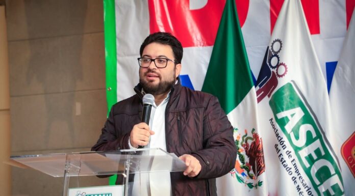 Isaac Montoya refrenda compromiso con el desarrollo económico y la actividad empresarial en Naucalpan