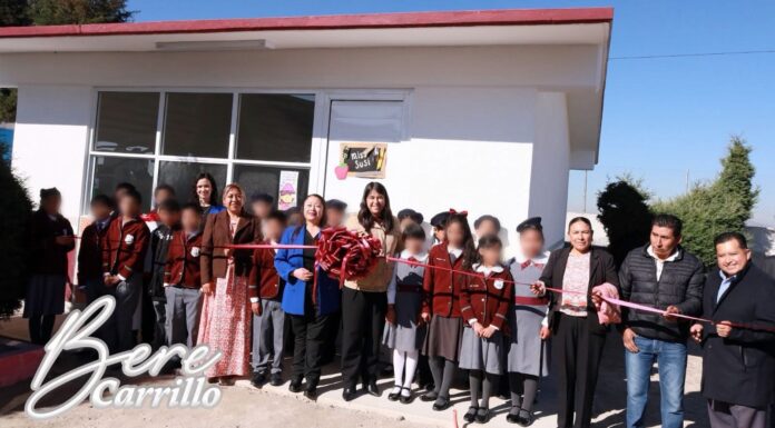 Berenice Carrillo entrega nueva aula educativa en San Mateo Alcalá y refuerza el compromiso con la niñez de Temoaya