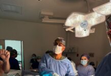 Estado de México realiza primera cirugía torácica con robot en un hospital público del país