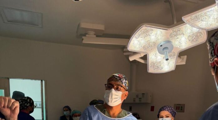 Estado de México realiza primera cirugía torácica con robot en un hospital público del país