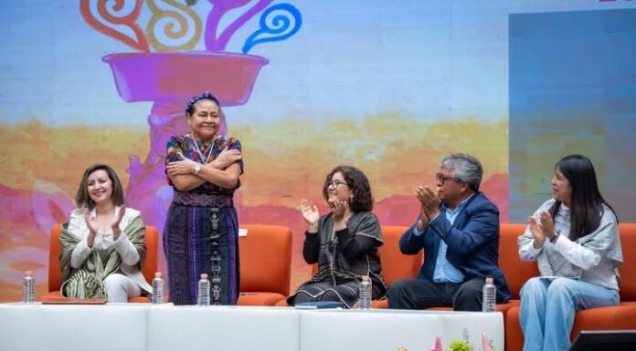 UAEMéx conmemora el Día Internacional de la Lengua Materna junto a Rigoberta Menchú