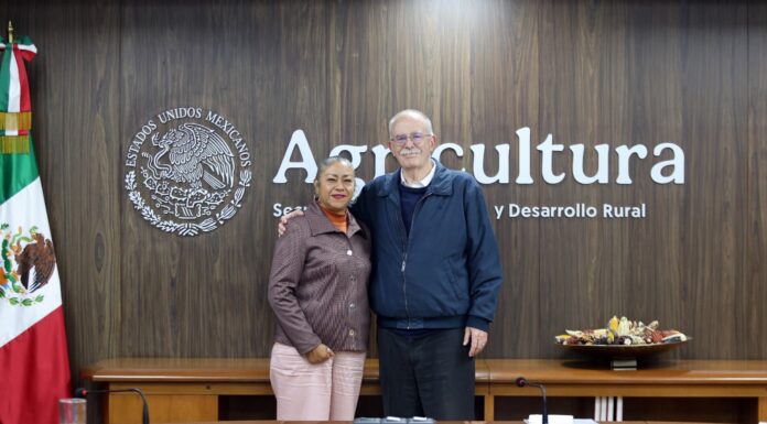 Gobierno del Estado de México presenta avances para combatir el gusano barrenador del ganado