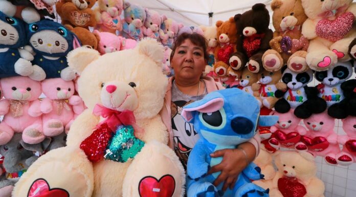Invita Nezahualcóyotl a comerciantes a participar en la Feria del Amor y el Peluche Neza 2026