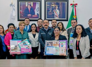 Entrega Gobierno del Estado de México material didáctico de inglés a más de 380 mil estudiantes