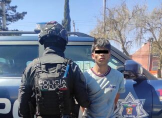 Policía de Toluca detiene a tres jóvenes armados en San Buenaventura
