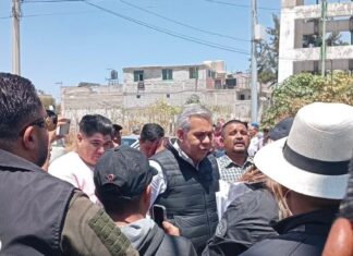 Escala tensión en Ecatepec: diputado federal irrumpe en diligencia y desata bloqueos para defender tiradero clandestino