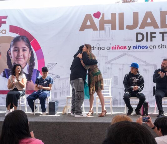 Toluca reafirma apoyo a la niñez vulnerable con programa Ahijados DIF