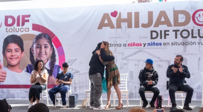 Toluca reafirma apoyo a la niñez vulnerable con programa Ahijados DIF