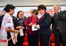 Delfina Gómez llama a la unidad durante arranque de la Colecta Anual de la Cruz Roja en el Estado de México